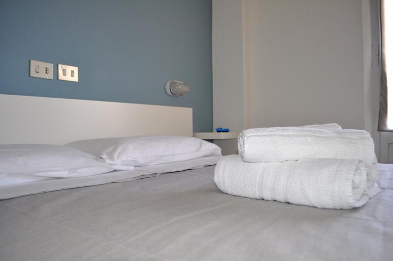 Hotel Urano Каттоліка Екстер'єр фото