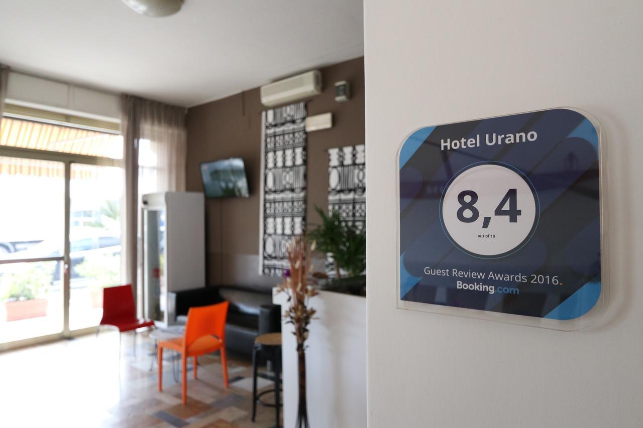 Hotel Urano Каттоліка Екстер'єр фото