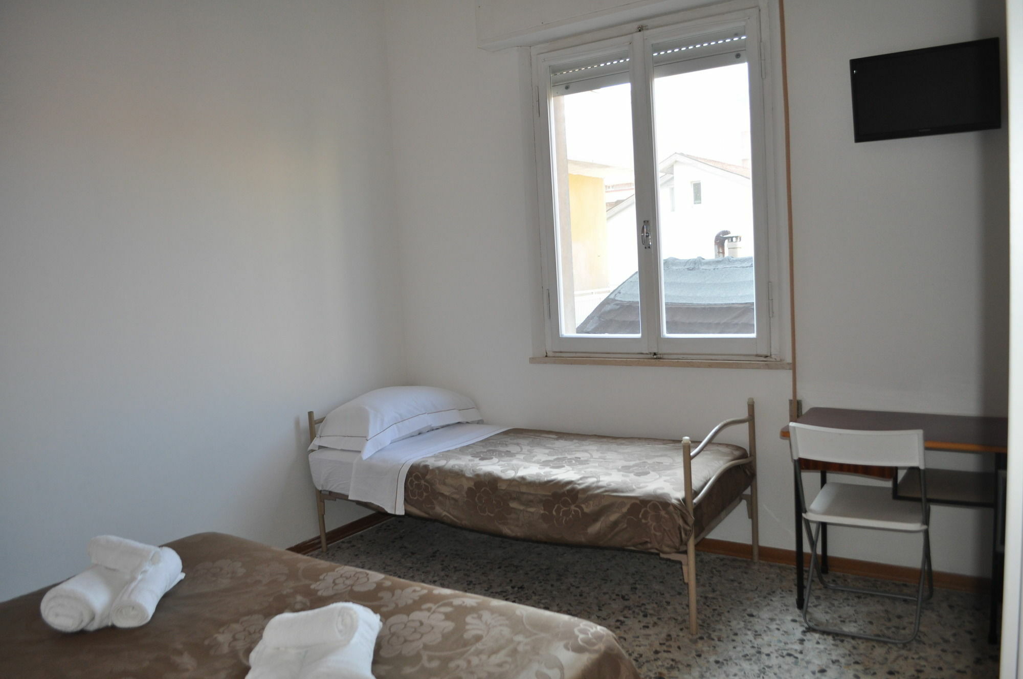 Hotel Urano Каттоліка Екстер'єр фото