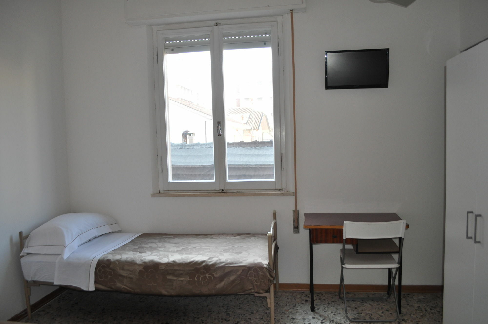 Hotel Urano Каттоліка Екстер'єр фото
